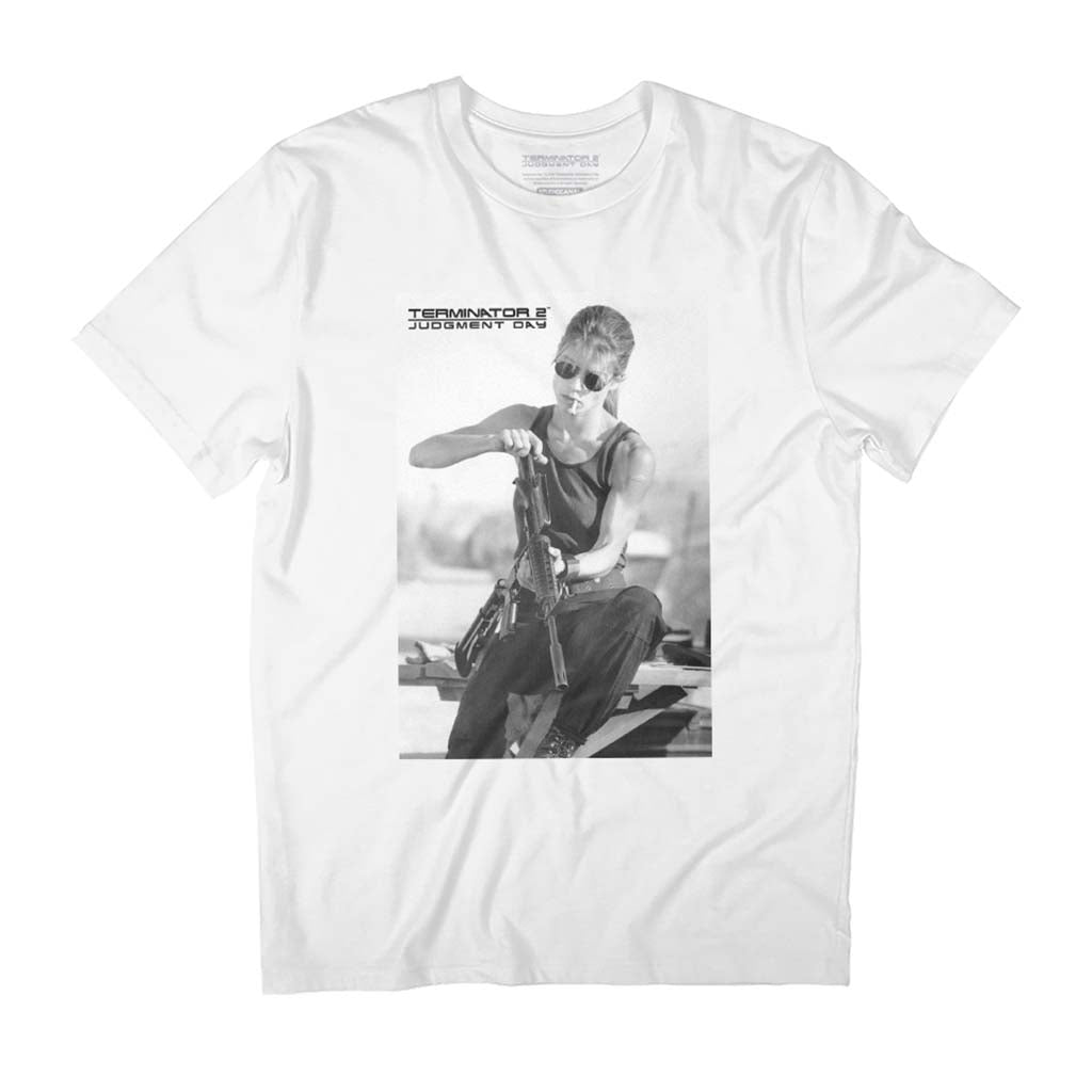Terminator 2 Sarah Connor Rifle Reload Men's T-Shirt product image 1